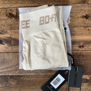 Bo + Tee Tempo Leggings - Sand - size XXS